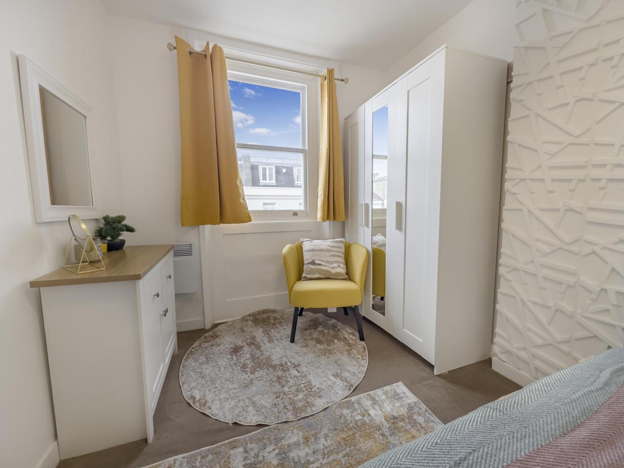 Apartment Stylish Hyde Park 3 Bedroom London